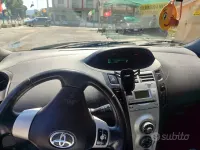 Usata Toyota Yaris 69 CV (50 kW) 2008 Bluazzurro Utilitaria