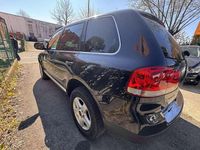 Usata VW Touareg 224 CV (164 kW) 2006 Nero SUV