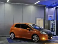 Usata Fiat Grande Punto Sport 120 CV (88 kW) 2007 Arancione Utilitaria