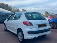 Usata Peugeot 206+ 70 CV (51 kW) 2011 Bianco Utilitaria