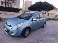 Usata Hyundai i20 80 CV (58 kW) 2009 Blu Utilitaria