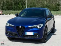Usata Alfa Romeo Stelvio Ti 209 CV (153 kW) 2021 Blu/azzurro SUV