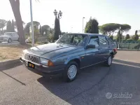 Usata Alfa Romeo 75 120 CV (88 kW) 1987 Blu/azzurro Berlina