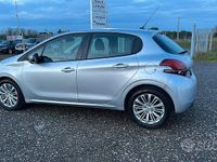 Usata Peugeot 208 Allure 74 CV (54 kW) 2017 Grigio Utilitaria