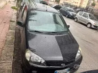 Usata Daihatsu YRV 87 CV (63 kW) 2001 Nero Monovolume