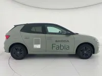 Nuova Skoda Fabia 95 CV (69 kW) 2026 Verde dolomite nero tulipano p Utilitaria
