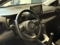 Usata Toyota Yaris Trend 72 CV (52 kW) 2022 Grigio Utilitaria