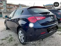 Usata Alfa Romeo Giulietta 140 CV (102 kW) 2011 Blu Utilitaria