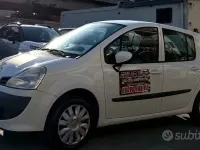 Usata Renault Modus 75 CV (55 kW) 2011 Bianco Monovolume