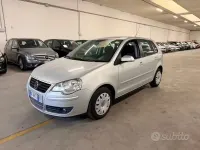 Usata VW Polo Trendline 69 CV (50 kW) 2006 Grigio Utilitaria