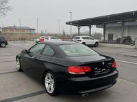 Usata BMW 320 177 CV (130 kW) 2010 Coupé