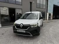 Usata Renault Kangoo 116 CV (85 kW) 2022 Bianco Monovolume