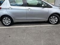 Usata Toyota Yaris 69 CV (50 kW) 2013 Grigio Utilitaria