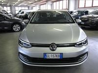 Usata VW Golf VIII Life 131 CV (96 kW) 2022 Argento Berlina