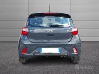 Usata Hyundai i10 67 CV (49 kW) 2023 Blu Utilitaria