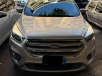 Usata Ford Kuga 120 CV (88 kW) 2017 Grigio SUV