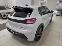 Usata Peugeot 208 GT 101 CV (74 kW) 2025 Bianco Utilitaria
