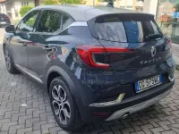 Usata Renault Captur Intens 101 CV (74 kW) 2021 Blu/azzurro SUV