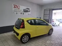 Usata Peugeot 107 68 CV (50 kW) 2013 Nero Utilitaria