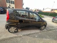 Usata Opel Agila Enjoy 65 CV (47 kW) 2009 Nero Utilitaria