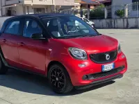 Usata Smart ForFour 71 CV (52 kW) 2015 Rosso Utilitaria