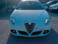 Usata Alfa Romeo Giulietta Distinctive 105 CV (77 kW) 2012 Bianco Utilitaria