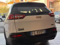 Usata Jeep Cherokee Longitude 185 CV (136 kW) 2016 Bianco SUV