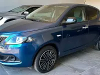 Usata Lancia Ypsilon 69 CV (50 kW) 2022 Blu/azzurro Utilitaria