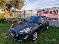 Usata Ford Fiesta Titanium 86 CV (63 kW) 2019 Grigio Utilitaria