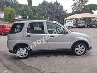 Usata Suzuki Ignis 99 CV (72 kW) 2004 Argento (z2s) Utilitaria