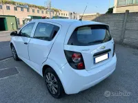 Usata Chevrolet Aveo LS 86 CV (63 kW) 2012 Bianco Berlina