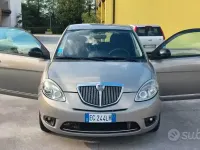 Usata Lancia Ypsilon 69 CV (50 kW) 2011 Giallo Utilitaria