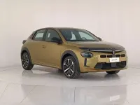 Usata Lancia Ypsilon 110 CV (80 kW) 2024 Vernice oro Utilitaria