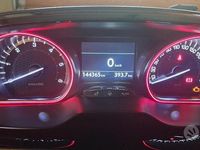 Usata Peugeot 2008 GT-line 120 CV (88 kW) 2017 Bianco SUV