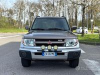 Usata Mitsubishi Pajero 129 CV (94 kW) 2002 Grigio SUV