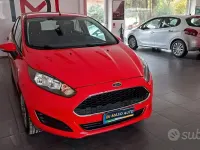 Usata Ford Fiesta Titanium 95 CV (69 kW) 2017 Rosso Utilitaria