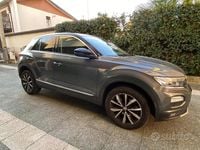 Usata VW T-Roc 115 CV (84 kW) 2018 Grigio SUV