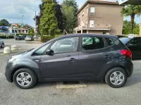 Usata Kia Venga Active 90 CV (66 kW) 2018 Gray Utilitaria