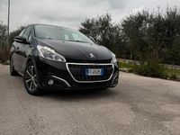 Usata Peugeot 208 75 CV (55 kW) 2016 Nero Utilitaria