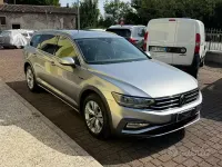 Usata VW Passat Alltrack 200 CV (147 kW) 2022 Grigio Station wagon