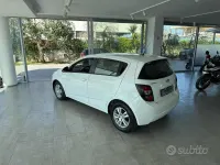 Usata Chevrolet Aveo LS 86 CV (63 kW) 2012 Bianco Berlina