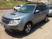 Usata Subaru Forester 2010 Grigio SUV