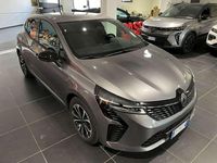 Usata Renault Clio V Techno 101 CV (74 kW) 2025 Grigio Utilitaria