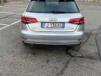 Usado Audi A3 116 CV (85 kW) 2018 Gris Berlina