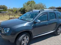 Usata Dacia Duster Lauréate 110 CV (80 kW) 2014 Grigio SUV