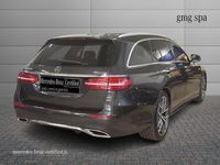 Usata Mercedes E220 Premium Plus 200 CV (147 kW) 2022 Grigio Station wagon