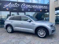 Begagnad VW Touareg Atmosphere 231 HK (169 kW) 2022 Silver SUV