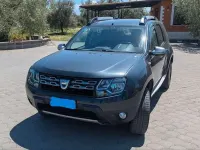 Usata Dacia Duster Lauréate 110 CV (80 kW) 2014 Grigio SUV