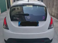 Usata Lancia Ypsilon 69 CV (50 kW) 2014 Bianco Utilitaria