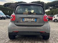 Usata Smart ForTwo Coupé 41 kW (56 CV) 2022 Grigio Utilitaria